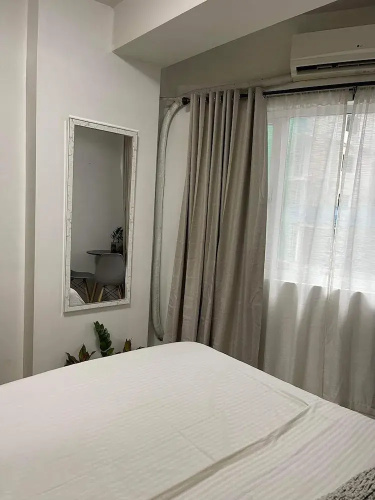 Shell Residences MOA by darpm
