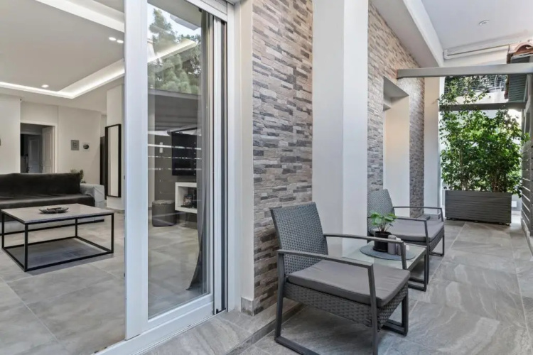 Luxcrib&Spa in Glyfada
