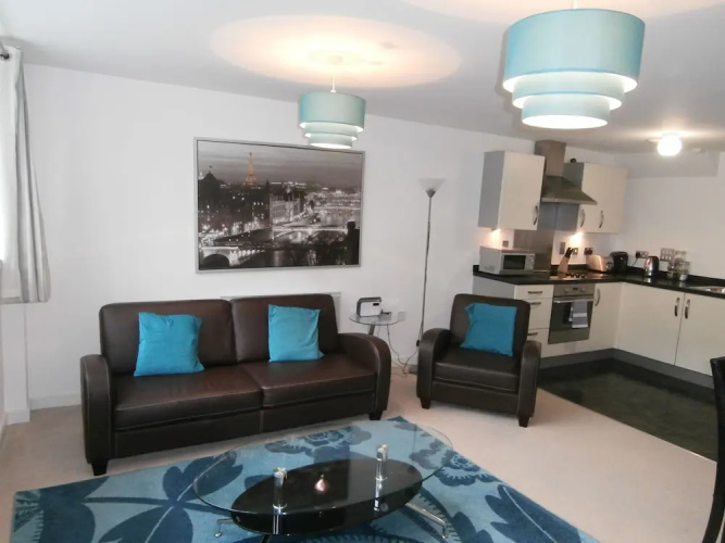 Flexi-Lets@Wallis Square, Farnborough