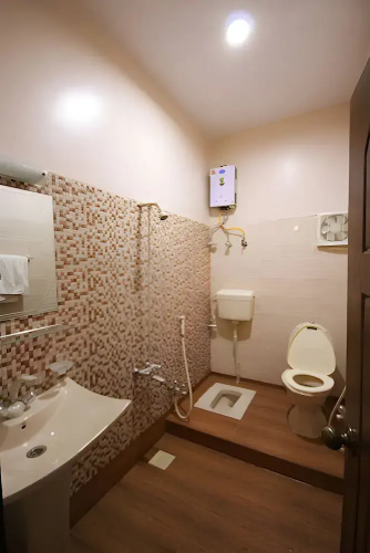 Regalia Inn Hotel