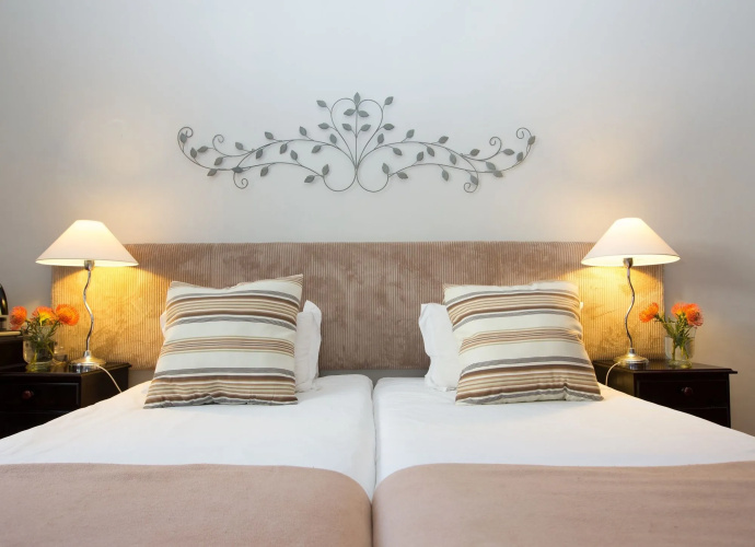 Loddeys Guesthouse