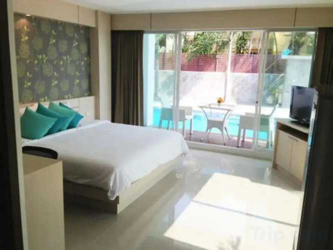 Chalong Beach Front Residence