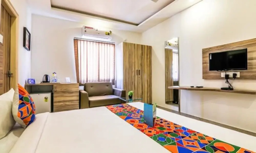 Vista Suites By FabHotel