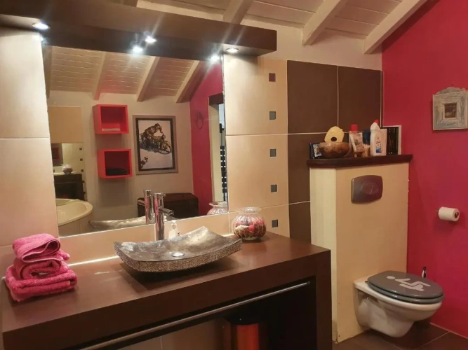 3 Bedrooms Villa