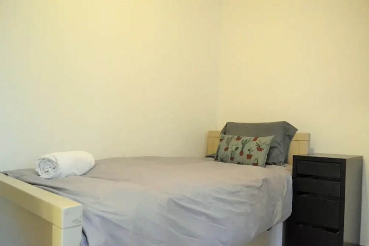 2BDR Masaryk Square Apt Central Location