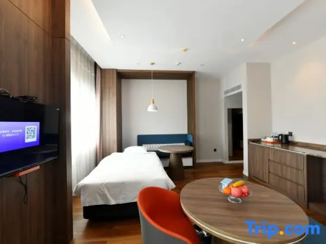 Double Suite