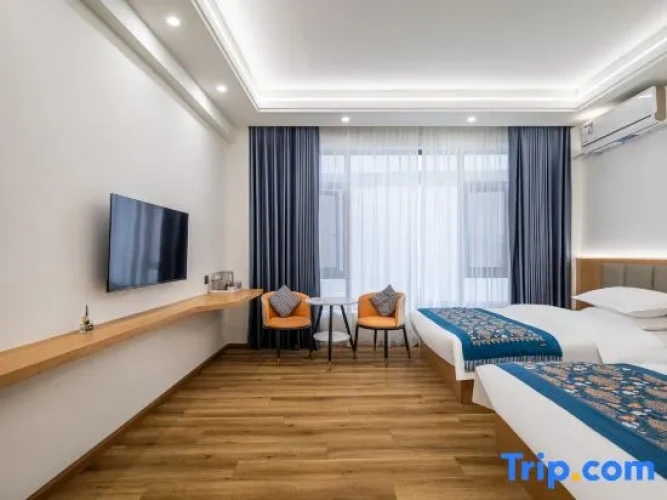 Premium Twin room