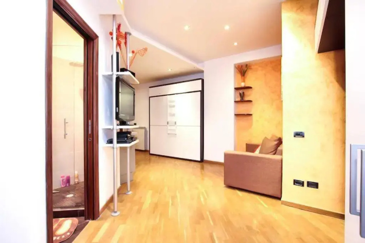 Petite Home in Rome