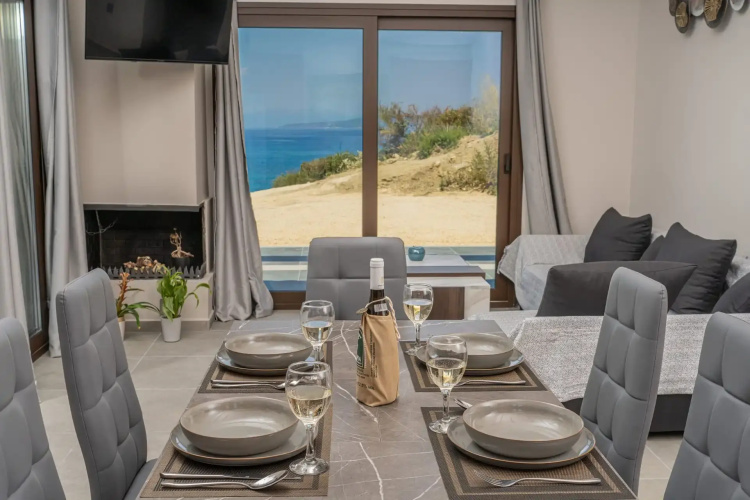 Beachfront Villa Fteri