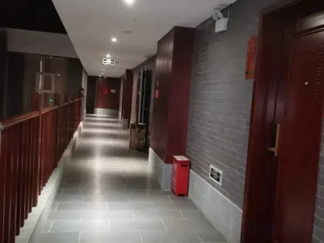 Huasheng  Hotel