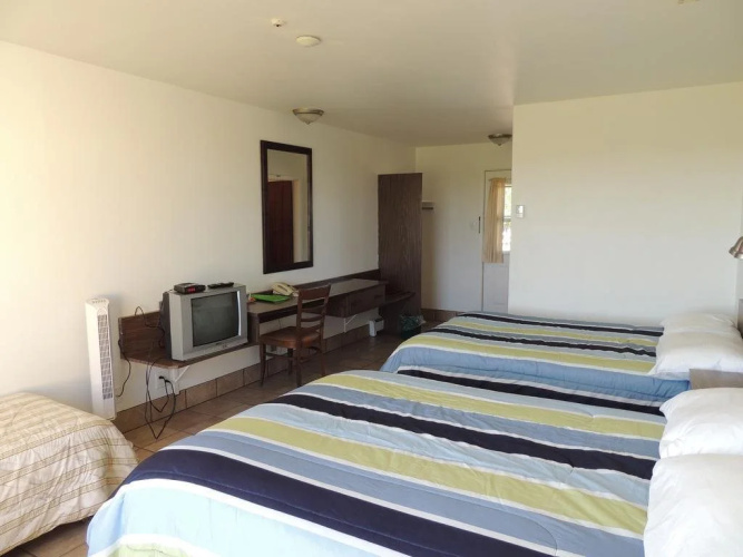 Balmoral Motel
