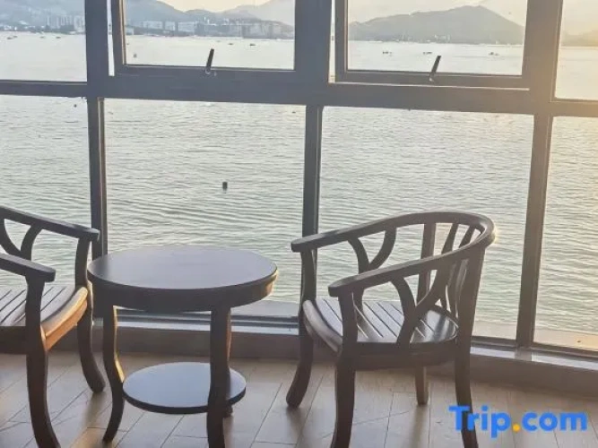 Standard Twin room with sea view