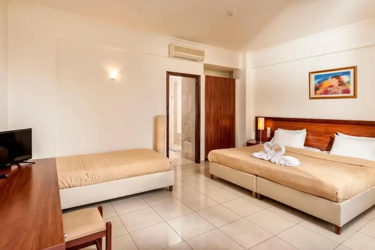Superior Triple room