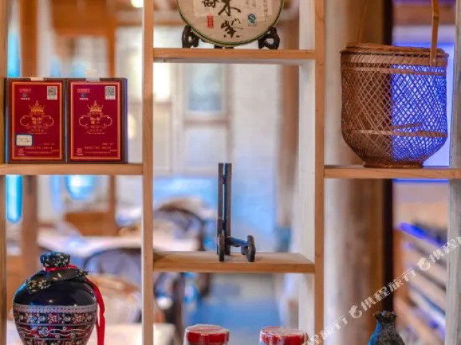 Creekside InnOver view