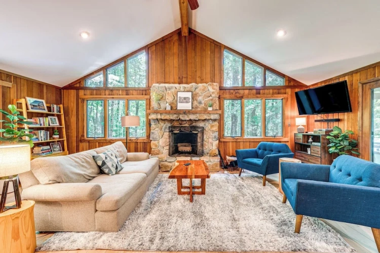 3 Bedrooms Cottage