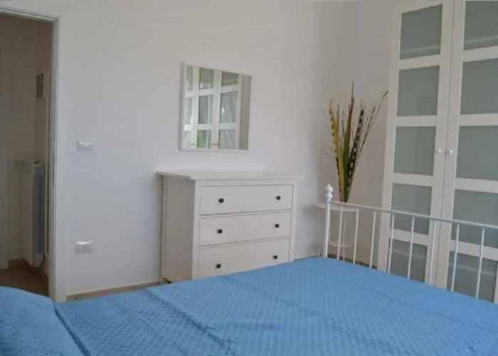 3 Bedrooms Apartment
