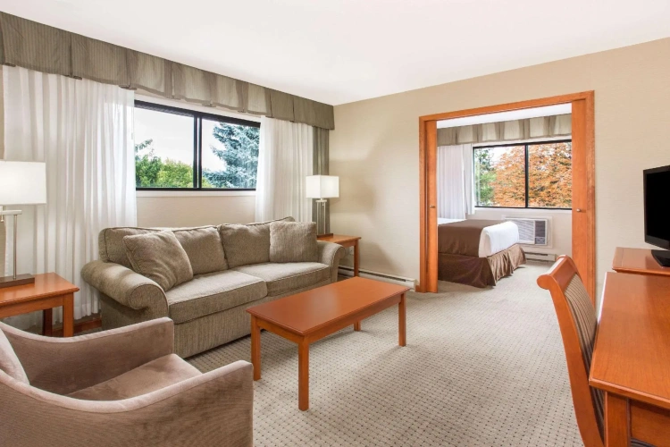 Double Suite