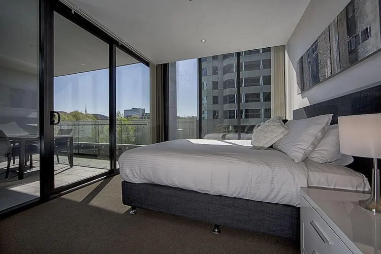 Accommodate Canberra - Manhattan