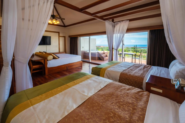 Kanucha Bay Hotels & Villas