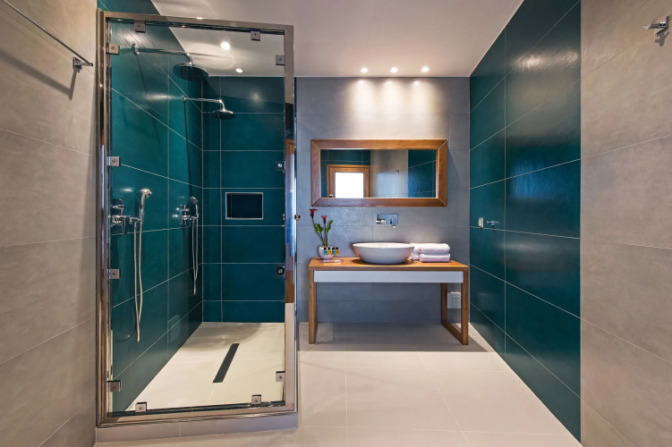 Aura Suites