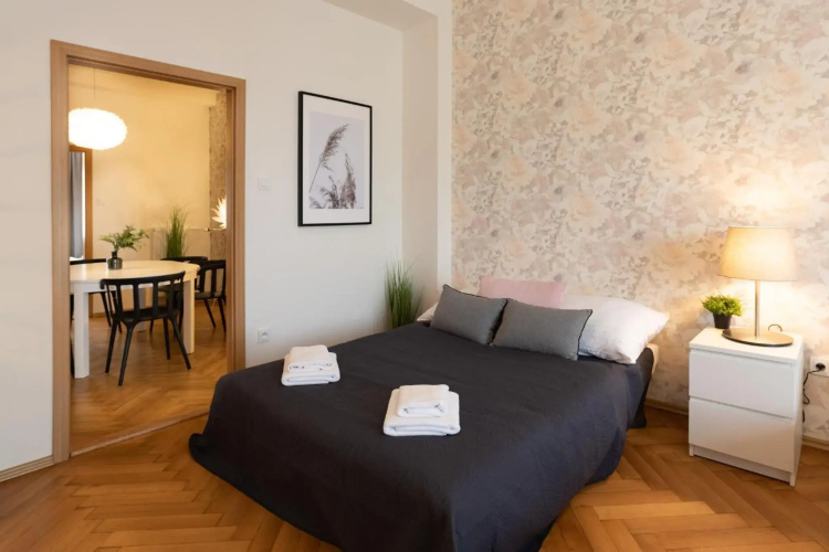 Luxury apartment in prime location