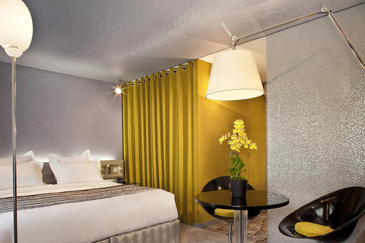 7 Eiffel Hotel