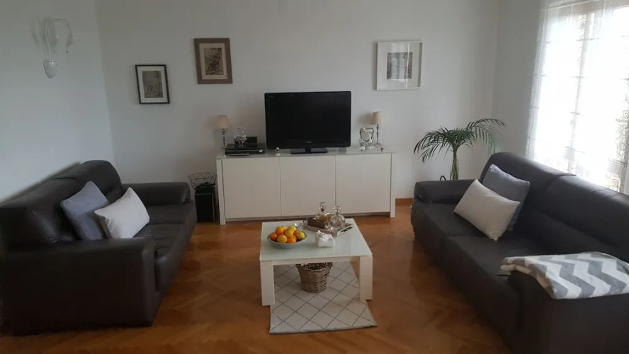 Pata Apartment