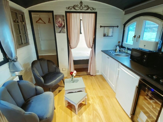 Standard room with park view