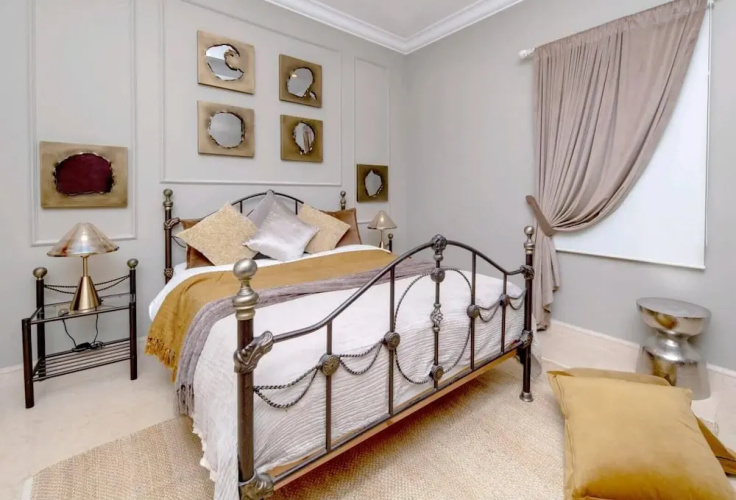 Beautiful 7 Bedrooms Villa A10
