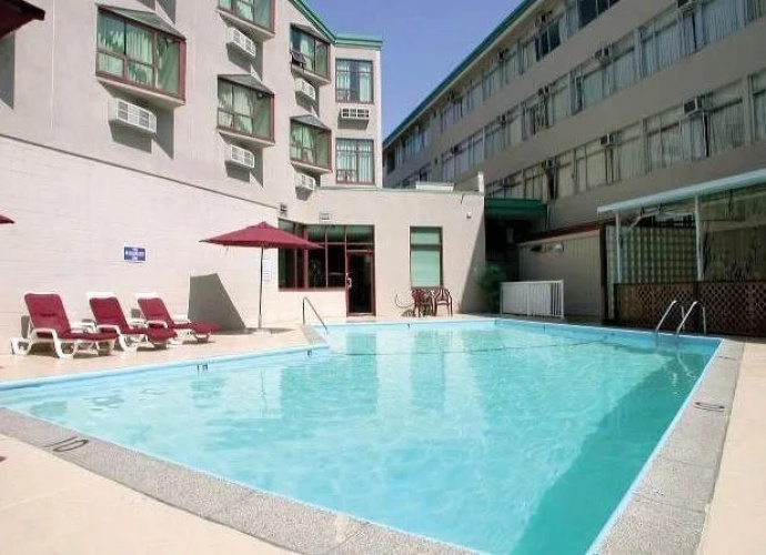 Ramada Hotel & Suites Metrotown