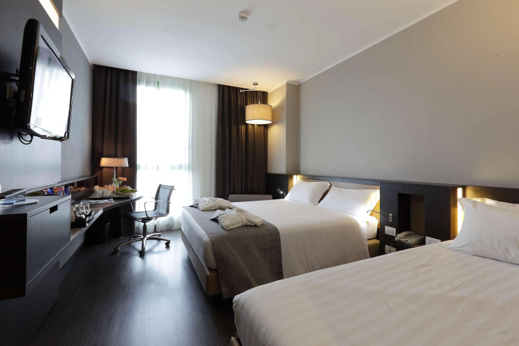 Best Western Premier CHC Airport photo 6