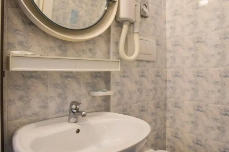 Standard Triple room with balcony
