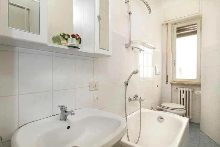 3 Bedrooms Apartment
