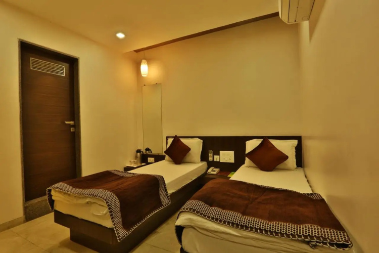 OYO 700 Hotel Kabir