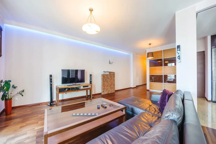 Apartment with balcony