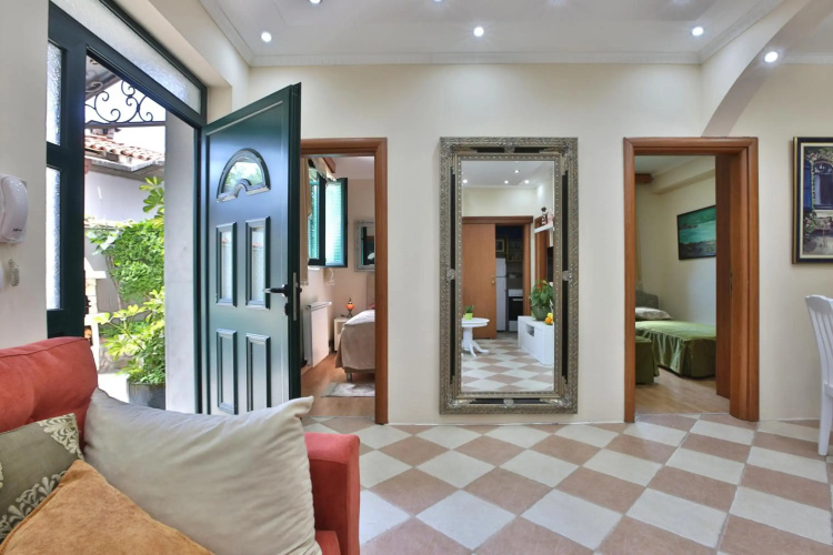 Apartments Holiday Lux