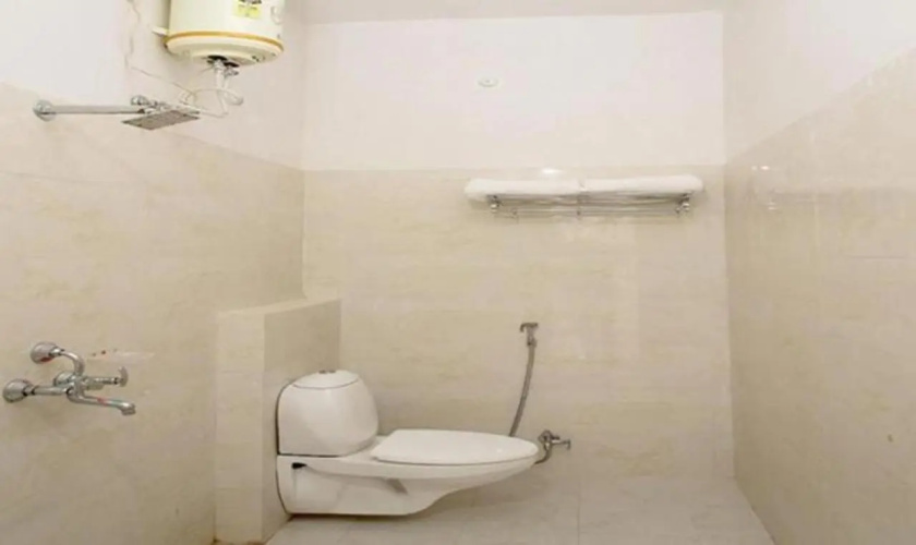 Fabhotel Prime Vallabh Villas