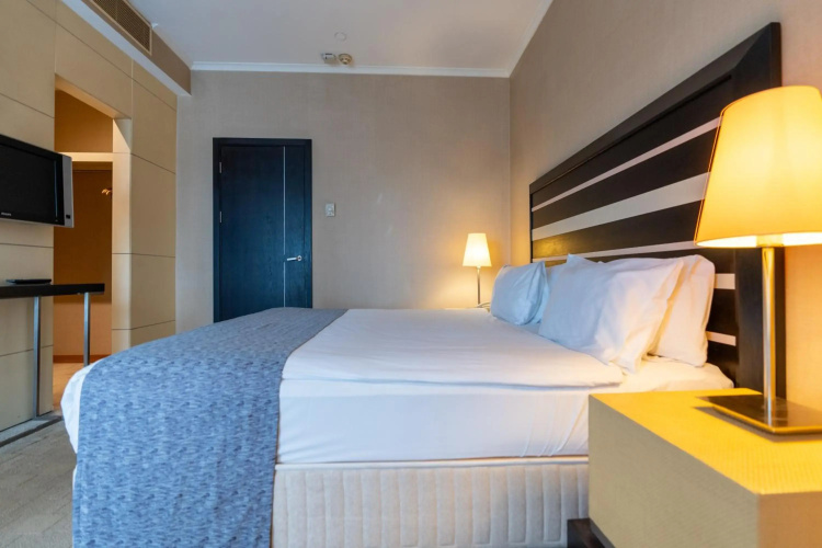 ADM Grand Hotel