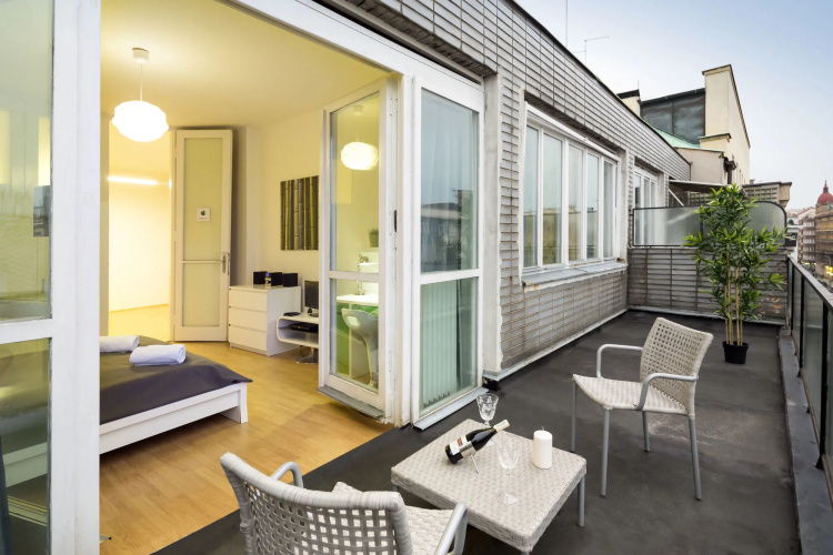 New Town - Apple Apartments