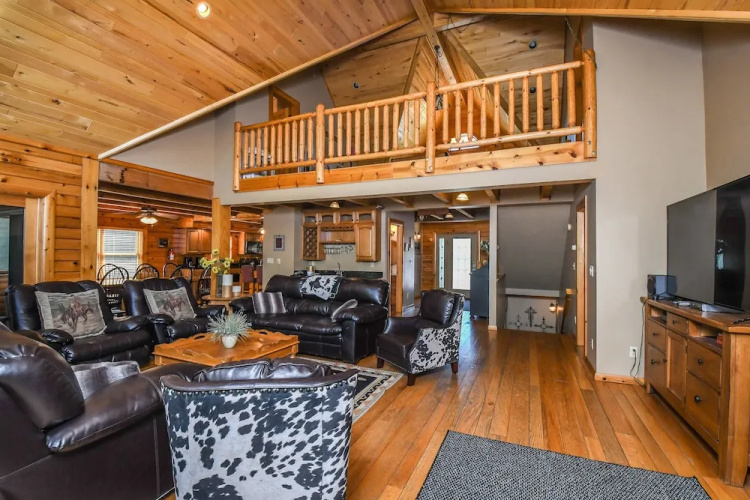 Wild Wild West 6 Bedroom House