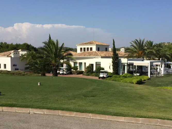 Villa Acacia