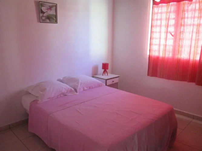 2 Bedrooms Cottage