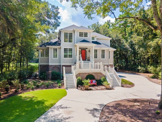 5 Bedrooms Cottage