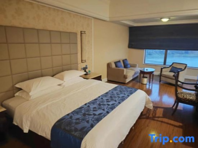 Business Double Family Suite