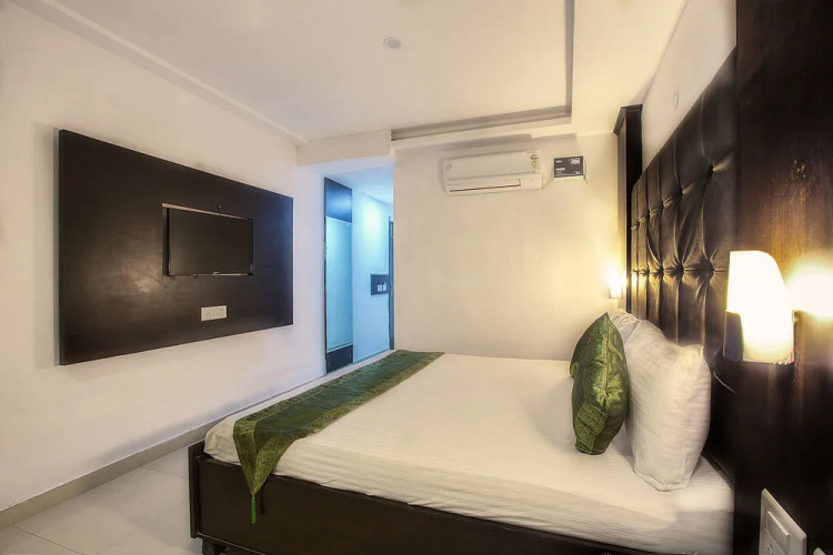 Treebo Chandigarh Grand