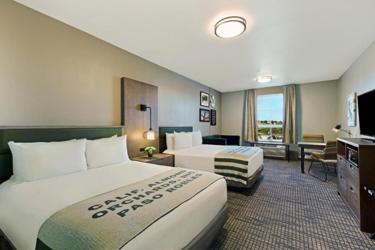 Quadruple Suite