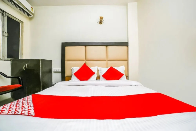 Hotel Darpan Palace