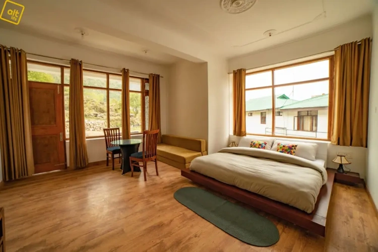 Superior room