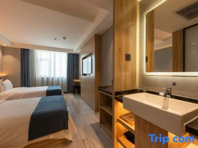 Premium Twin room