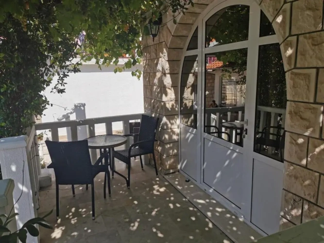 1 Bedroom Double Bungalow